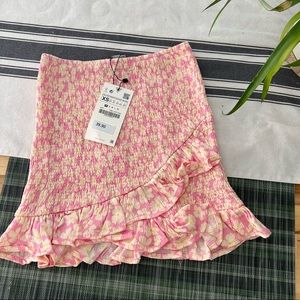 Zara smocked skirt